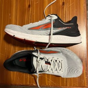 Men’s Altra Torin 6 Size 8.5